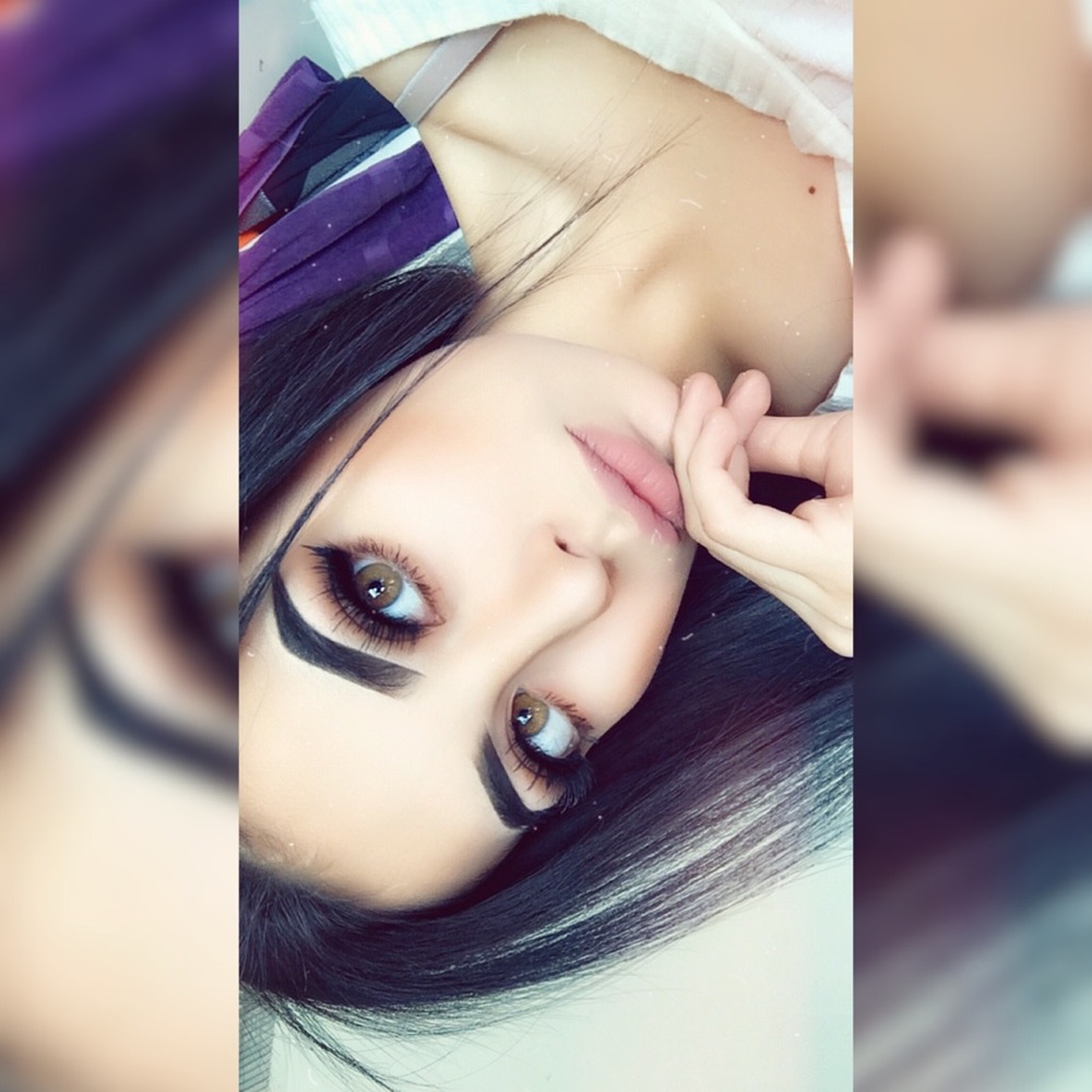 Meet your Posher, Yesenia